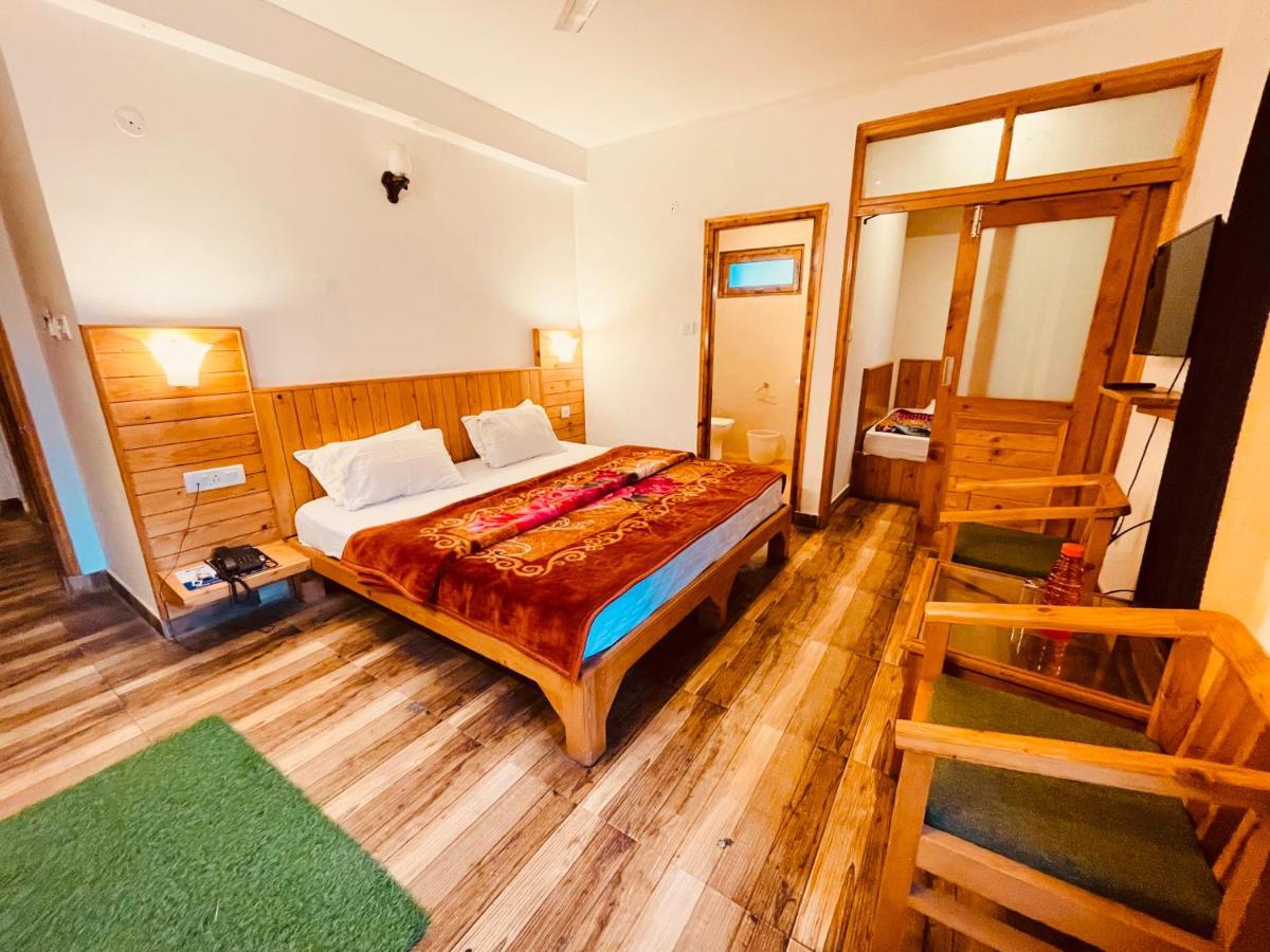 Wooib Hotels Manāli Екстериор снимка